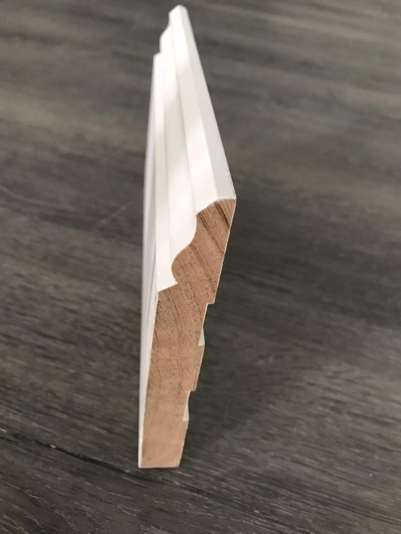 Skirting-D138