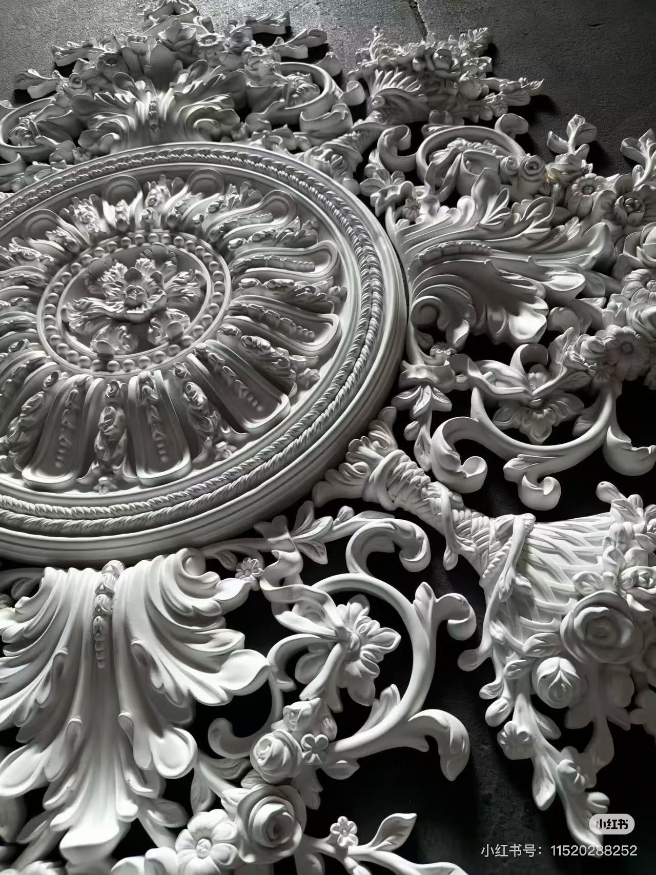 Ceiling Rose-F091